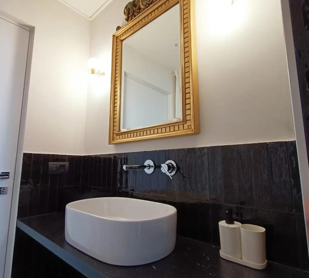Design Boutique Appartment Milan Italy